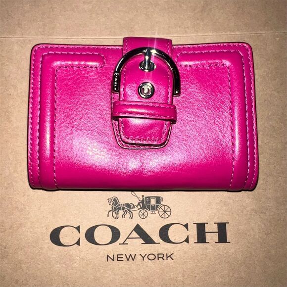 VINTAGE COACH Soho Women's Pink Leather Wallet Silver Buckle AUTHENTIC - Picture 1 of 6